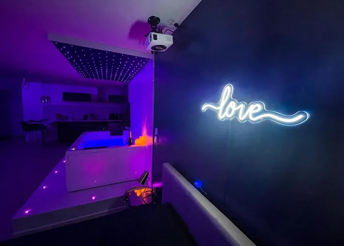 Sous Les Etoiles - Cinema - Netflix - Parking - Gare